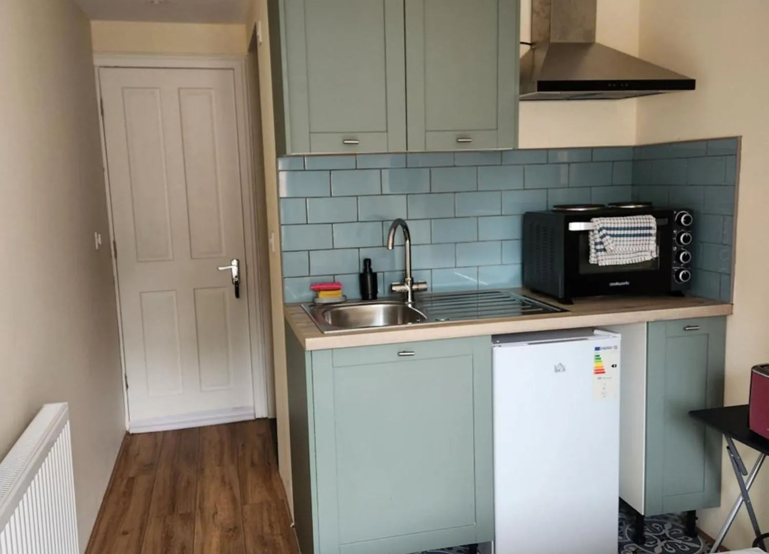 Apartment Ensuite Studio Flat Crawley-Gatwick Ifield