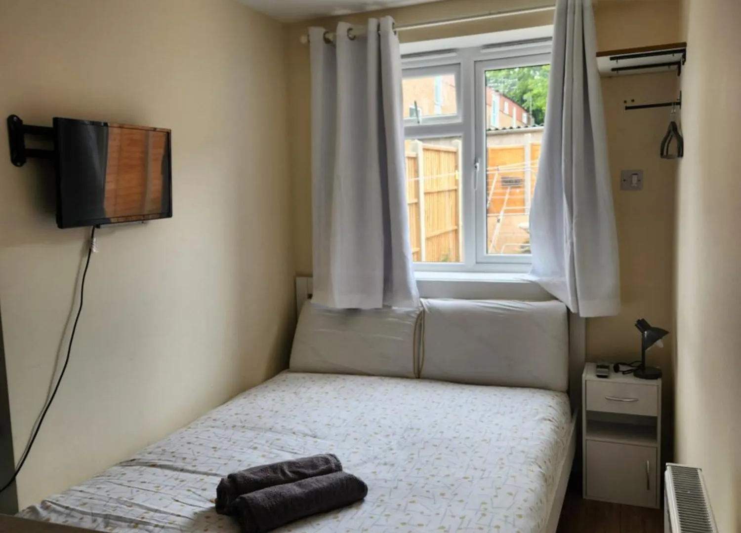 Ensuite Studio Flat Crawley-Gatwick Ifield United Kingdom
