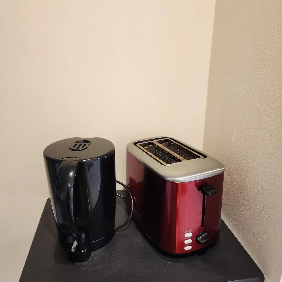 Ensuite Studio Flat Crawley-Gatwick Ifield United Kingdom